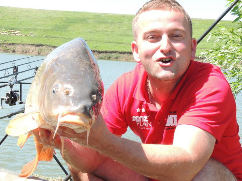 TROPHY CARP OF PRINTERS - pescuit-crap-snz-planet-sulimanu-captura-2.jpg